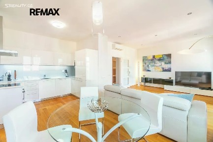 Pronájem bytu 4+kk 123 m² Sázavská, Praha - Vinohrady