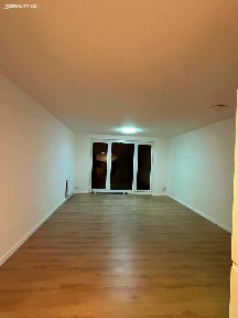 Pronájem bytu 3+kk 99 m² Kardausova, Praha - Dolní Měcholupy