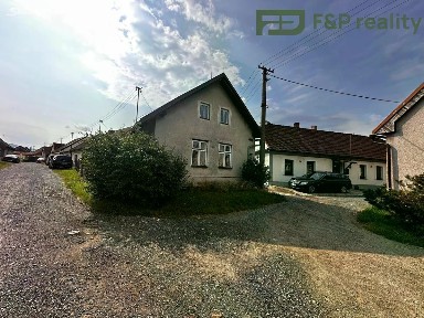 Ronov nad Doubravou, Chrudim, Souběžná