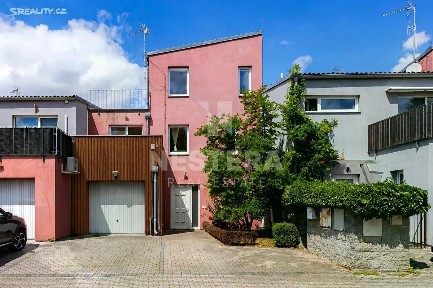 Prodej bytu 5+kk 198 m² Konopišťská, Šestajovice