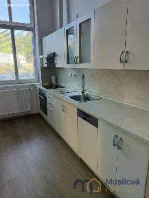 Pronájem bytu 1+kk 41 m² Lounská, Teplice