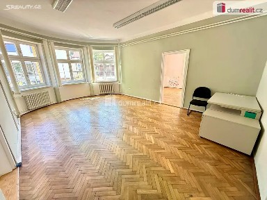 Veltrusy, Mělník, Palackého