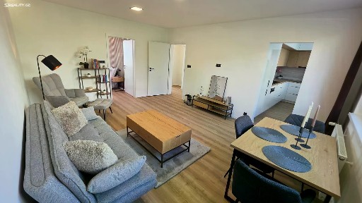 Prodej bytu 3+kk 75 m² SNP, Zlín