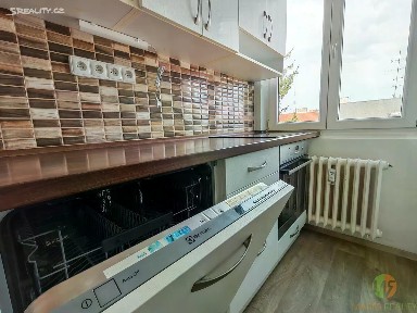 Pronájem bytu 3+1 54 m² J. Dobrovského, České Budějovice - České Budějovice 5