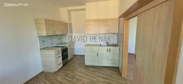 Pronájem bytu 1+1 53 m² Šimkova, Hradec Králové