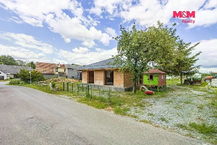 Prodej rodinného domu 212 m², pozemek 3427 m² Bílý Újezd - Masty