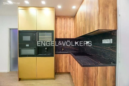 Pronájem vily 170 m², pozemek 1200 m² Vlastina, Praha - Ruzyně