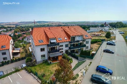 Prodej bytu 3+kk 73 m² Holubice