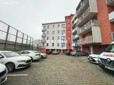 Pronájem kanceláře 143 m² Klíčova, Brno - Černovice