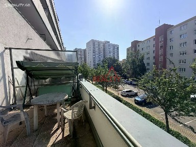 Prodej bytu 1+kk 40 m² Irská, Praha - Vokovice
