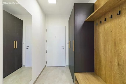 Pronájem bytu 2+kk 56 m² Pod Juliskou, Praha - Dejvice