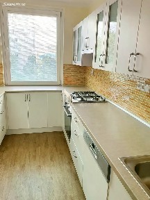 Pronájem bytu 3+kk 60 m² Matúškova, Praha