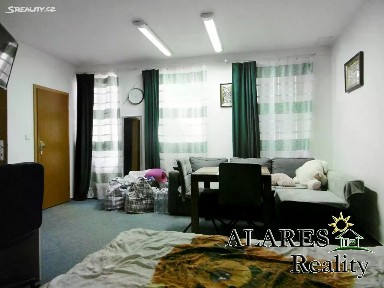 Pronájem bytu 2+1 60 m² Pelušková, Praha - Kyje