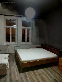 Pronájem bytu 1+1 41 m² Praha - Žižkov