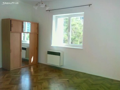 Pronájem bytu 1+1 40 m² Nad Kajetánkou, Praha - Břevnov