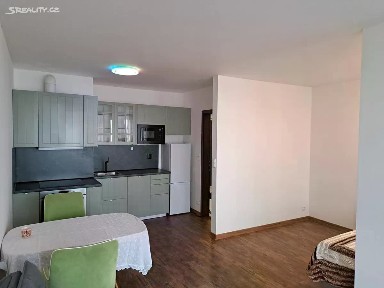 Pronájem bytu 1+kk 42 m² Honzíkova, Praha - Dolní Měcholupy