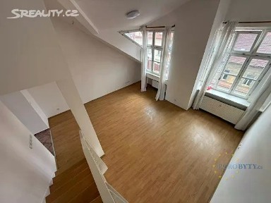 Pronájem bytu 3+1 86 m² Šlikova, Praha - Břevnov