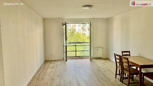 Pronájem bytu 2+kk 60 m² bratří Dohalských, Praha - Vysočany