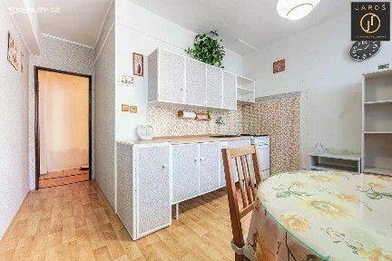 Prodej bytu 2+1 65 m² Polská, Kladno - Kročehlavy
