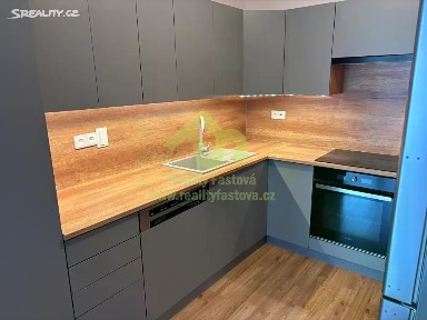 Pronájem bytu 2+kk 48 m² Vochovská, Plzeň - Křimice