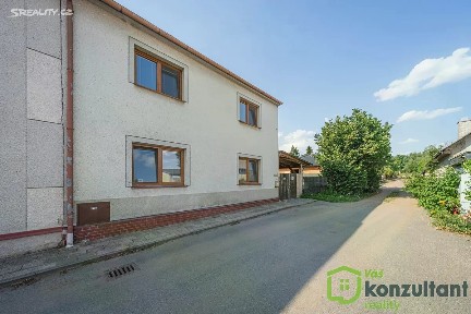 Prodej rodinného domu 225 m², pozemek 1047 m²