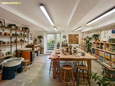 Prodej obchodního prostoru 35 m² Ve stínu, Praha - Strašnice