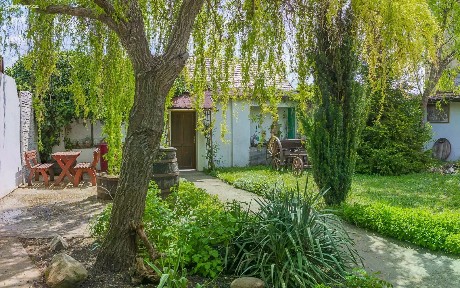 Prodej výrobní haly, prostoru 400 m²