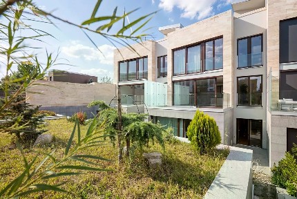 Prodej rodinného domu 279 m², pozemek 259 m² V Hrobech, Praha - Libuš