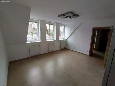 Pronájem bytu 2+kk 34 m² Masarykova, Hluboká nad Vltavou