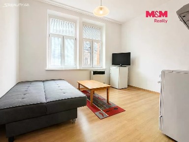 Pronájem bytu 1+kk 23 m² Pražská třída, Hradec Králové - Kukleny