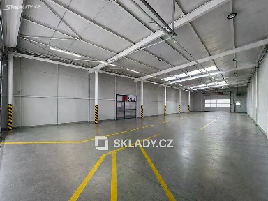 Pronájem skladového prostoru 605 m²