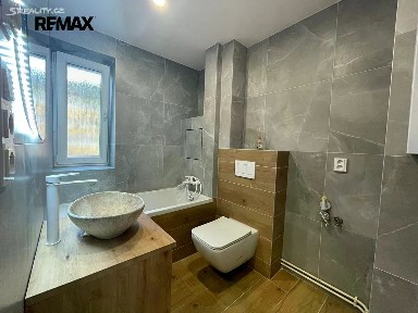 Pronájem bytu 3+1 59 m² Křičkova, Hodonín