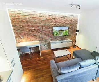 Prodej bytu 2+kk 46 m² Na Slovance, Praha - Libeň