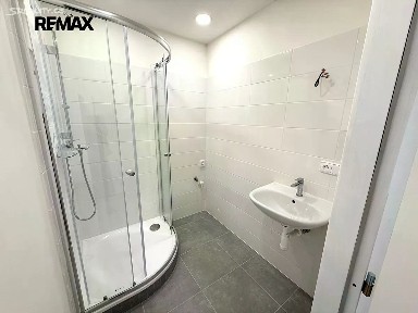Pronájem bytu 2+kk 36 m² Otakara Jaroše, Slaný