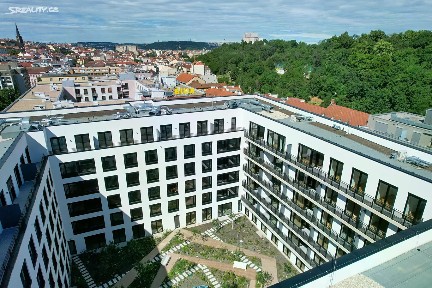 Pronájem bytu 2+kk 42 m² Roháčova, Praha - Žižkov