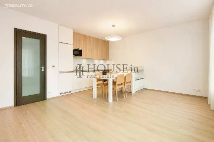 Pronájem bytu 2+kk 70 m² Donská, Praha - Vršovice