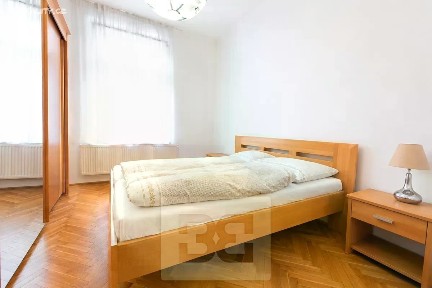Pronájem bytu 2+1 52 m² Pospíšilova, Praha - Žižkov