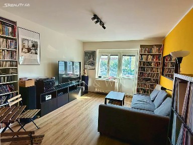 Pronájem bytu 2+1 55 m² Podle Kačerova, Praha - Michle