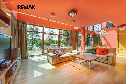 Prodej vícegeneračního domu 238 m², pozemek 3192 m²