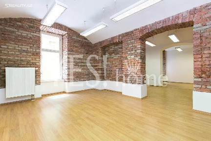 Pronájem obchodního prostoru 136 m²