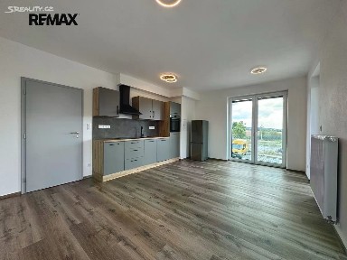 Pronájem bytu 1+kk 38 m² Denksteinova, Dobřany