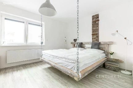 Pronájem bytu 2+kk 59 m² Poděbradova, Plzeň - Jižní Předměstí