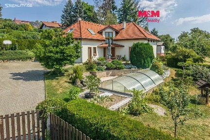 Prodej rodinného domu 225 m², pozemek 1092 m² Libeř