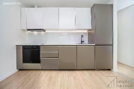 Prodej bytu 2+kk 42 m² Ruská, Praha - Vršovice