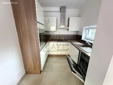 Prodej bytu 2+kk 60 m² Rýnská, Praha - Čakovice