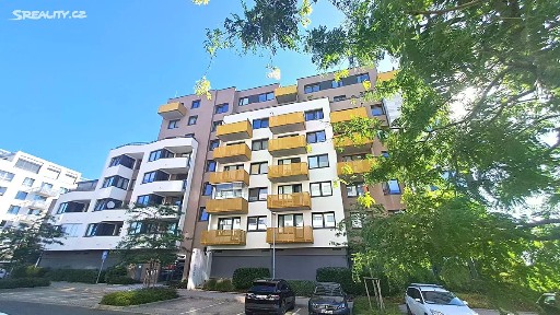 Prodej bytu 2+kk 83 m² Honzíkova, Praha - Dolní Měcholupy