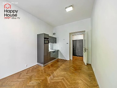 Pronájem bytu 1+kk 32 m²