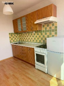 Pronájem bytu 1+kk 36 m² Třinecká, Praha - Letňany