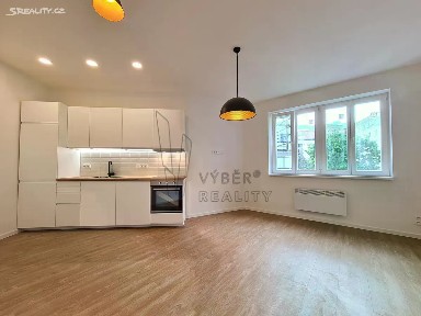 Pronájem bytu 1+kk 27 m² Holandská, Praha - Vršovice