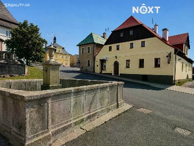 Prodej vícegeneračního domu 600 m², pozemek 452 m²